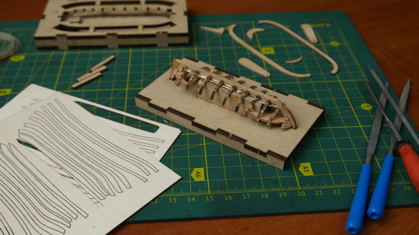 17th-Century Ship’s Boat (scale 1:48, length 100 mm). Wooden Model Kit