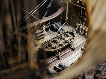 15th-16th Century Ship's Boat Model Kit. Scale 1:48. Length 95mm