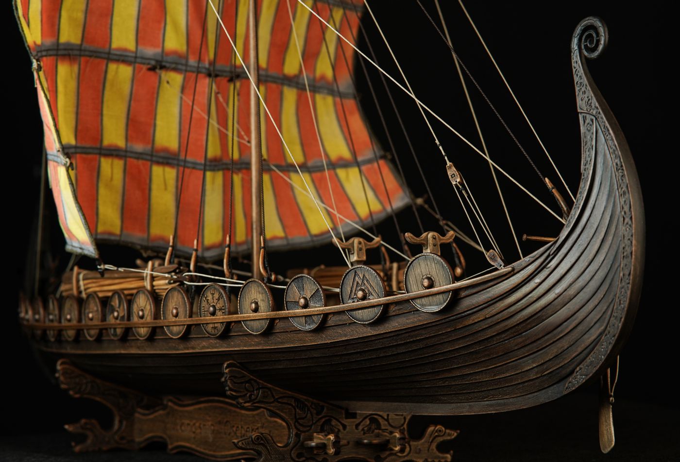 The Viking ship "Oseberg" V.3 Model Kit. Scale 1/25